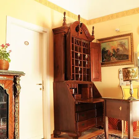 Domenico Florio Palace Bed & Breakfast 3*